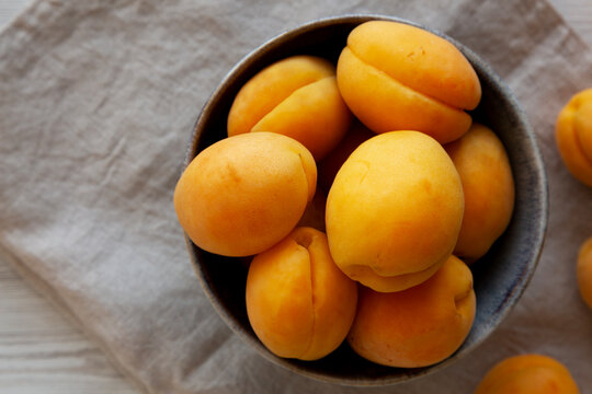 Raw Organic Apricots in a Bowl Ready to Eat