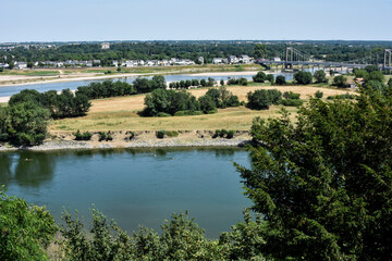 Fototapeta premium Point de vue sur la Loire depuis St Florent le Viel. Vallée de Loire, France.