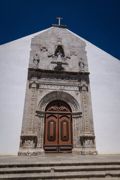 Entrance to Igreja da Miseric&oacute;rdia de Tavira, Tavira, Algarve, Portugal
