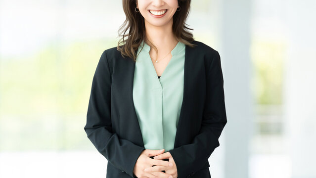 微笑む女性・ビジネスウーマン, Smiling Businesswoman