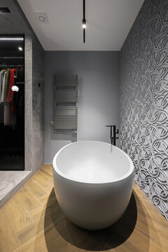 White bathtub in the bathroom