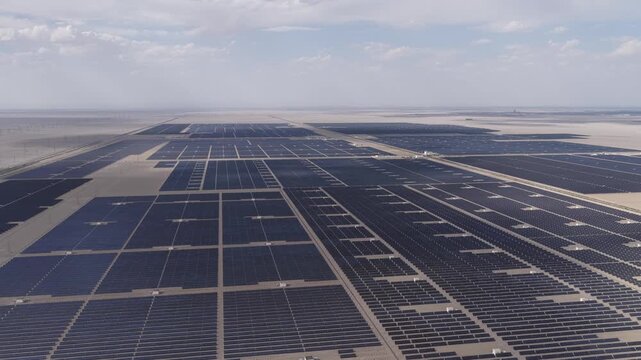 Reflecting the Sun: A Close-Up View of a Tower CSP Plant