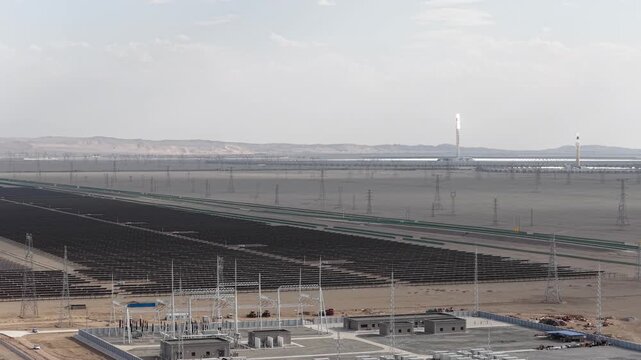 Reflecting the Sun: A Close-Up View of a Tower CSP Plant