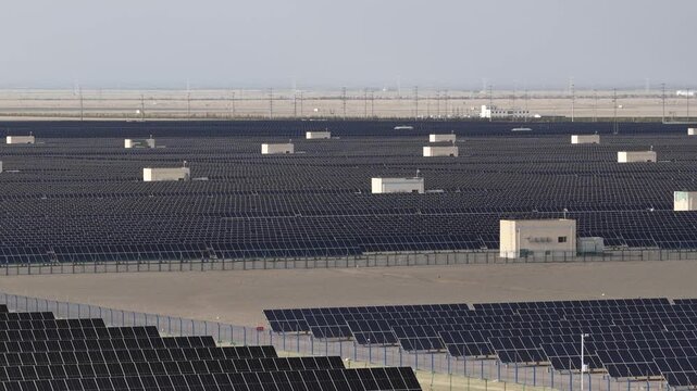 Solar-Plus-Storage: Utility-Scale Renewable Energy Facility