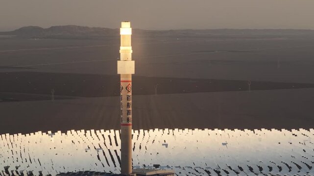 The Solar Oasis: A Hybrid CSP and PV Power Complex