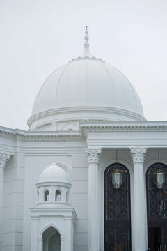 Jambi, Indonesia - June 22th 2025 : Architecture of the Baitun Nur Darlis Mosque in Jambi City, Sumatra, Indonesia, during the day, with natural lighting.