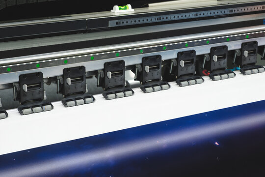 Industrial printing modern digital inkjet printer Industrial printing modern digital inkjet printer, color test