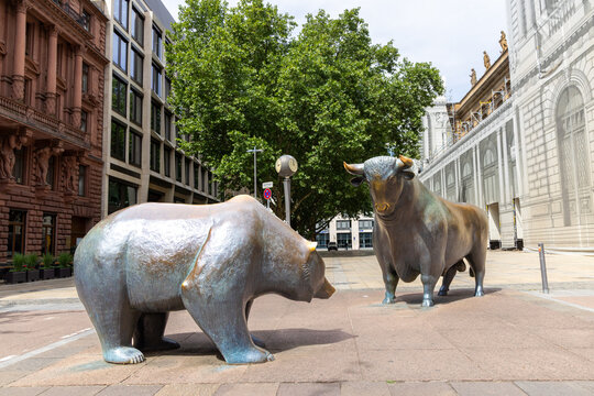 View of a bull and bear sculpture at the Frankfurt Stock Exchange - Frankfurter Wertpapierb&ouml;rse, FWB - Deutsche Borse located in Frankfurt.