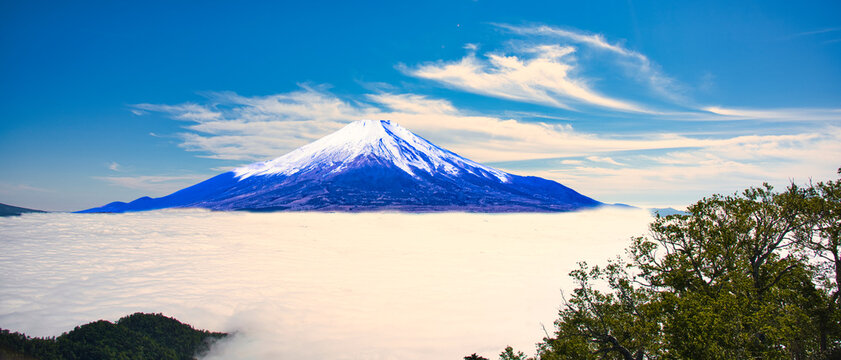 北海道の美しい雲海風景