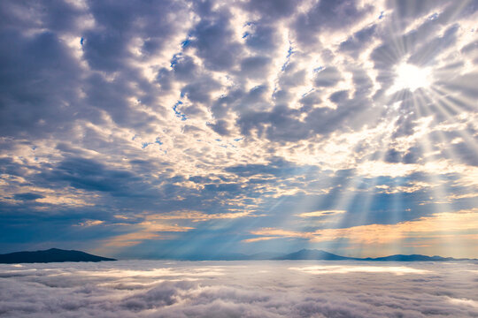 北海道の美しい雲海風景
