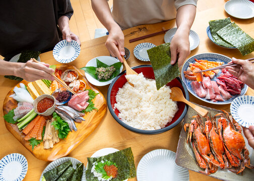 鮪の手巻き寿司、日本料理、家庭料理