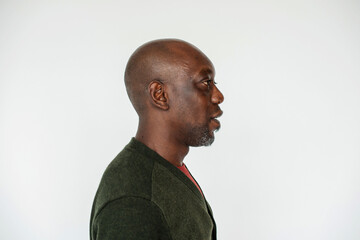 Profile portrait of thoughtful man. © Rawpixel.com