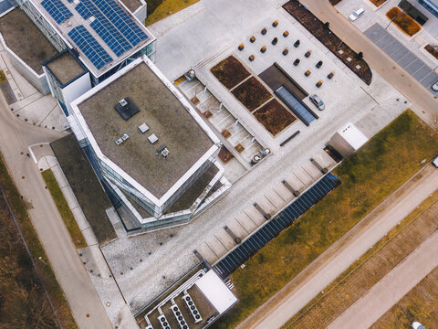 Corporate headquarters using renewable solar power for electricity