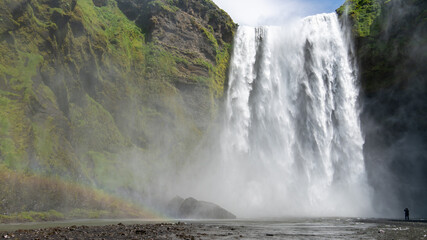 Der Skogafoss Wasserfall in Island © cjhimself