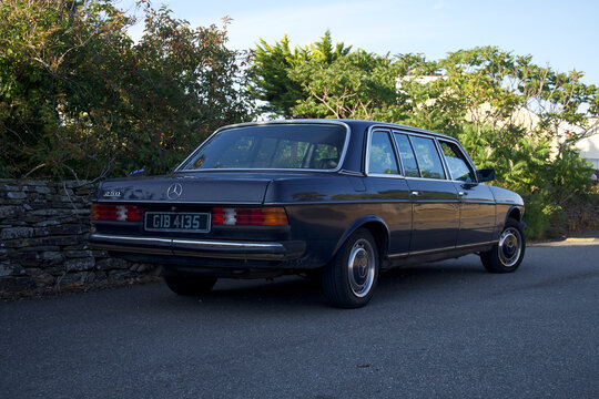 Padstow cornwall uk 08 04 2026 MERCEDES 250 1985