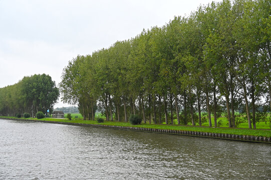 Binnenschifffahrt, Frachtschiffe, auf dem Amsterdam-Rheinkanal