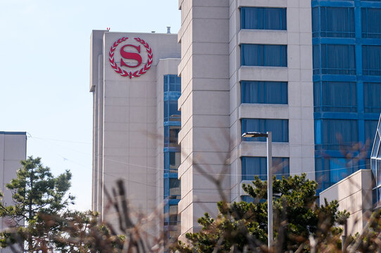 Sheraton hotel logo on building in Toronto, Canada