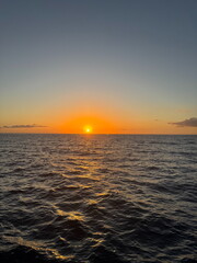 Fototapeta premium Sunset over Ocean