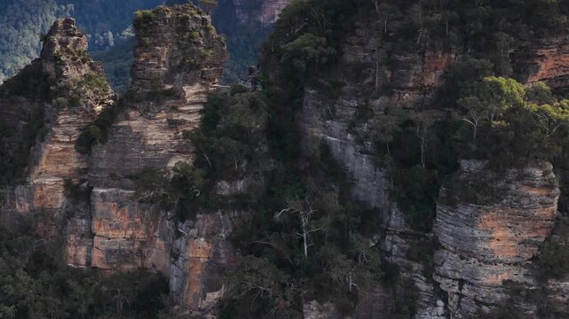 The Three Sisters Rock Formations in Blue Mountains National Park