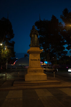 Adelaide, south australia - march 15 2026: Victoria R.L. Statue glowing in adelaide cbd at dusk with illuminated background