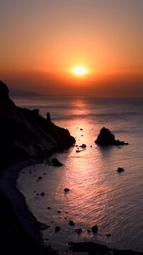 赤岩海岸の日没と日本海