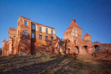 Szymbark-ruiny czternastowiecznej warowni. © Janusz Lipiński