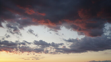 Fototapeta premium Dreamy Summer Clouds with Vibrant Pastel Twilight Sunset Sky
