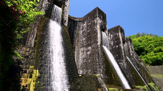 豊稔池堰堤