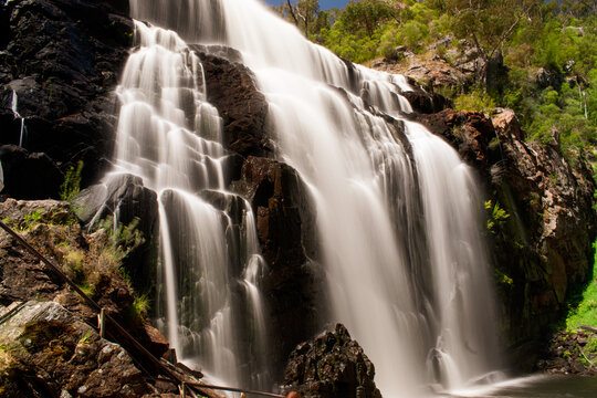 Australia, Mackenzie Falls is one of the largest and most spectacular waterfalls in Grampians National Park, Victoria, flowing year-round. It's a must-see on your trip to this beautiful national park.