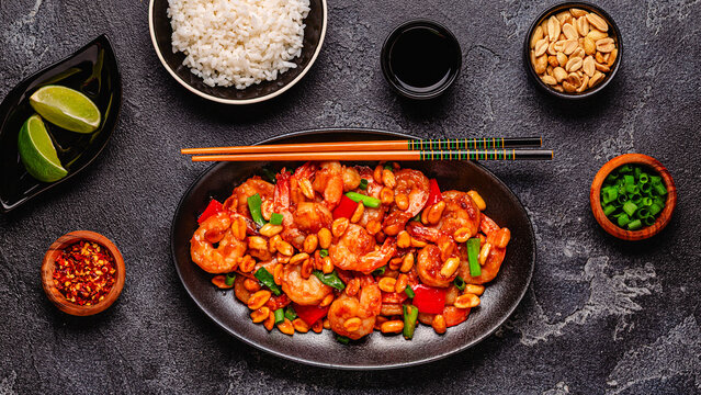Kung pao shrimp, stir-fried shrimp with peanuts and vegetables