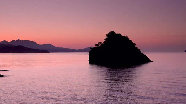 花寿波島の朝