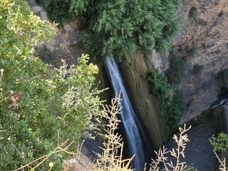 waterfall in the forest © Victor