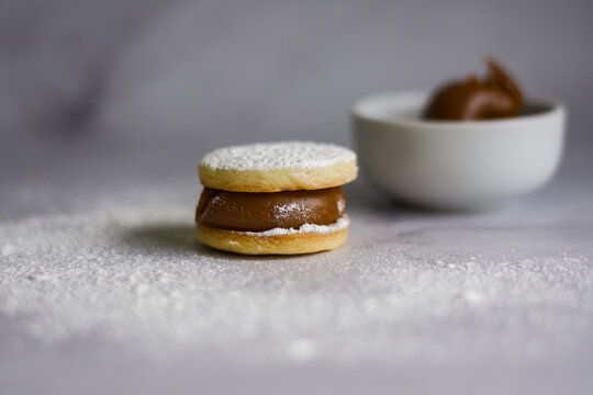 PASTELERIA ARGENTINA, DULCE DE LECHE, CHOCOLATE Y MERENGUE