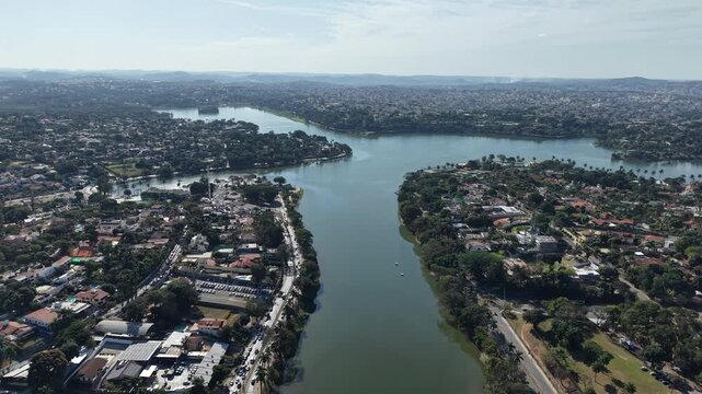 Vista a&eacute;rea da lagoa da pampulha em belo horizonte, minas gerais.