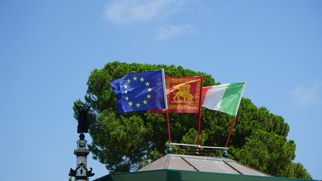 Flaggen:  Europa, Venedig, Italien