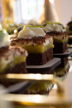 chocolate candy bard wedding