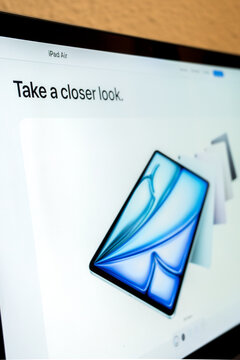 Mexico city, mexico, 03 02 2026: apple ipad air website displaying new device features