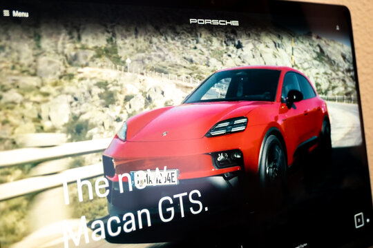 Mexico city, mexico, 03 09 2026, porsche macan gts website displaying new luxury car model
