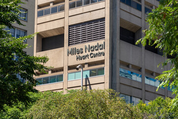 Fototapeta premium Toronto, Ontario, Canada - August 5, 2026: The signage on the building for the Miles Nadal Heart Centre located at Mount Sinai Hospital (part of Sinai Health) in Toronto, Ontario, Canada. The Miles Na