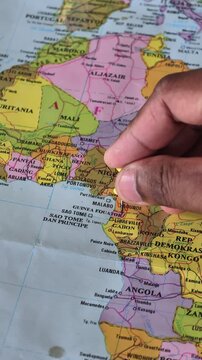 Map of the Republic of Equatorial Guinea, located on the west coast of Central Africa, with its capital at Ciudad de la Paz.