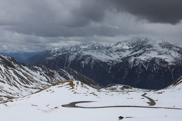 Naklejka premium Dramatic switchbacks on the Grossglockner