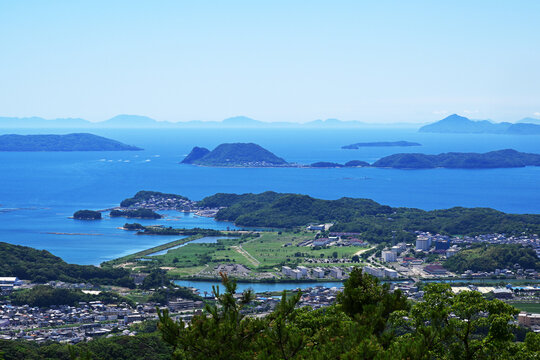 Scenic high angle view of Japanese islands and city