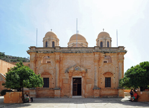 Le monast&egrave;re de la Sainte-Trinit&eacute; sur la presqu'&icirc;le d'Akrotiri pr&egrave;s de La Can&eacute;e en Cr&egrave;te