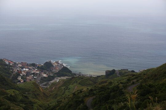 Shuinandong Village Overlooks Taiwan&rsquo;s Colorful Yin Yang Sea.