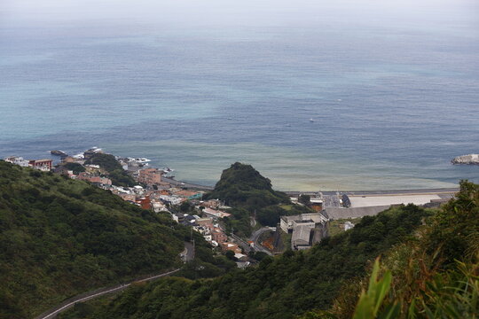 Shuinandong Village Overlooks Taiwan&rsquo;s Colorful Yin Yang Sea.