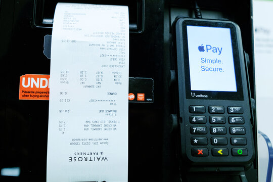  Close-Up Of Waitrose Self Service Checkout Till With Apple Pay Keypad And Reciept