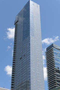 Thomson Reuters Building at 19 Duncan Street, Toronto (northwest corner elevation)