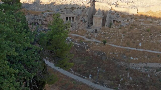 Ancient tombs of zechariah and bnei hezir in jerusalem