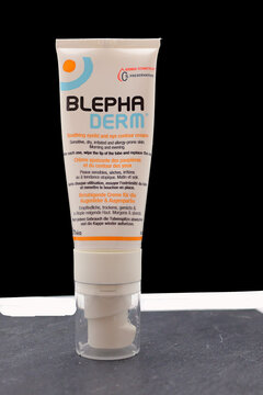 Tube de cr&egrave;me Blepha Derm de thea