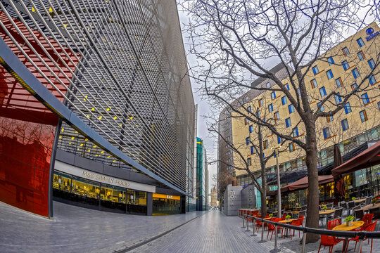 LONDON, ENGLAND - NOVEMBER 27, 2017: Modern and spectacular buildings on More London Riverside ( M&S Simply Food, Hilton, Street Terrasa and others).